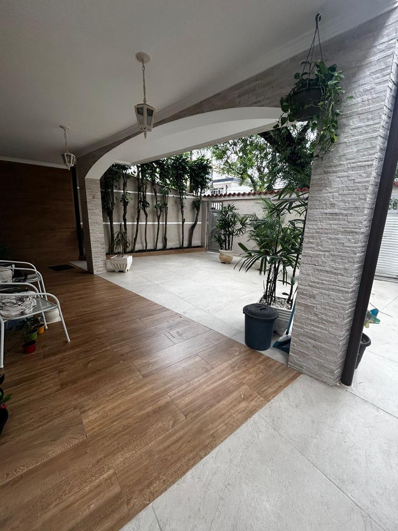 Sobrado à venda no Aparecida: 