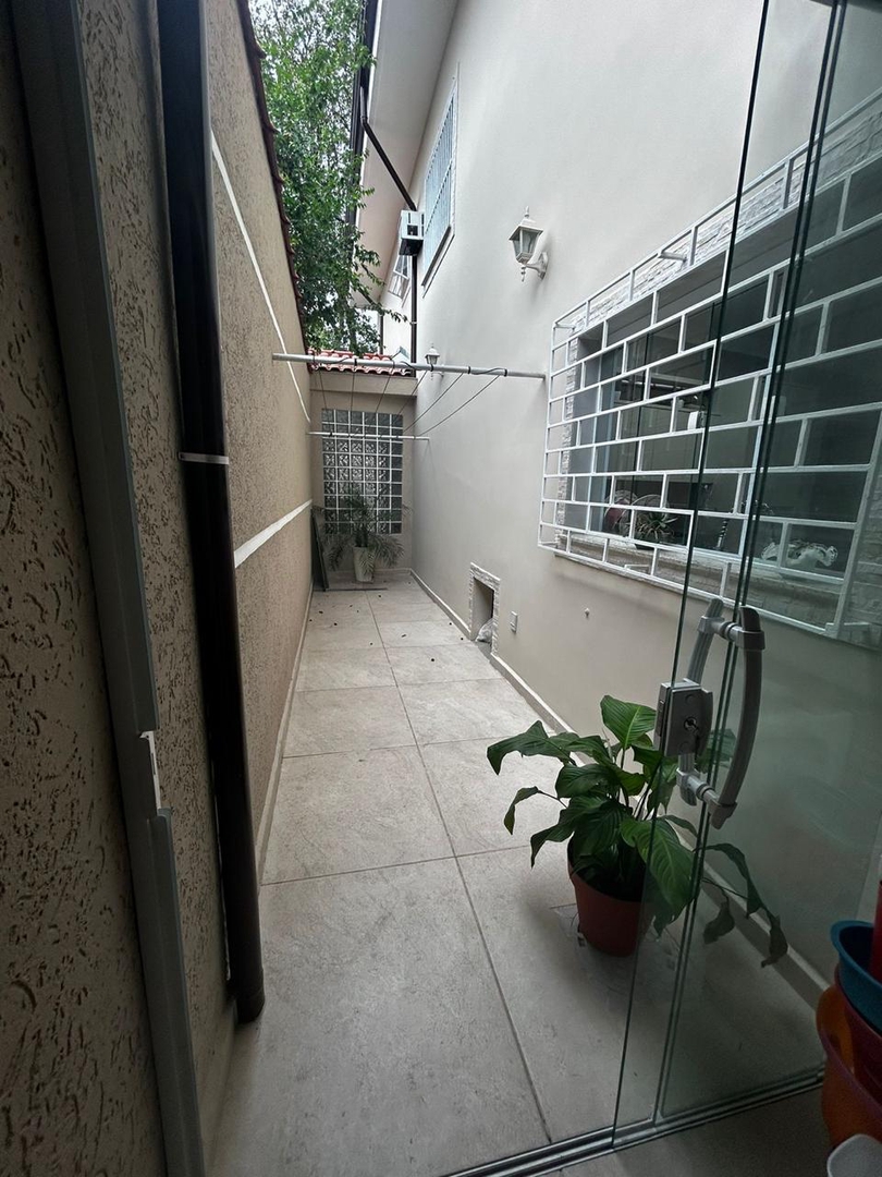 Sobrado à venda no Aparecida: 