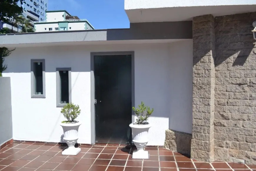 Sobrado à venda no Ponta da Praia: 