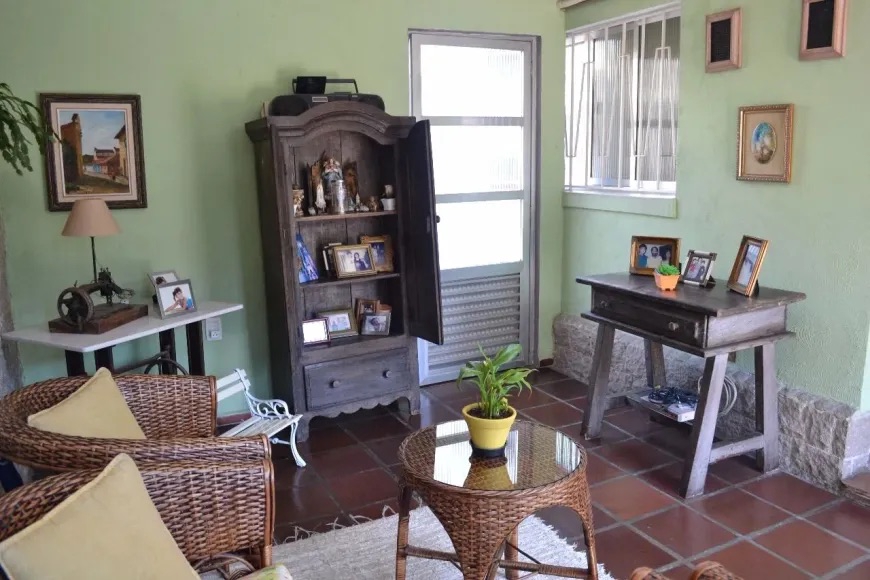 Sobrado à venda no Ponta da Praia: 