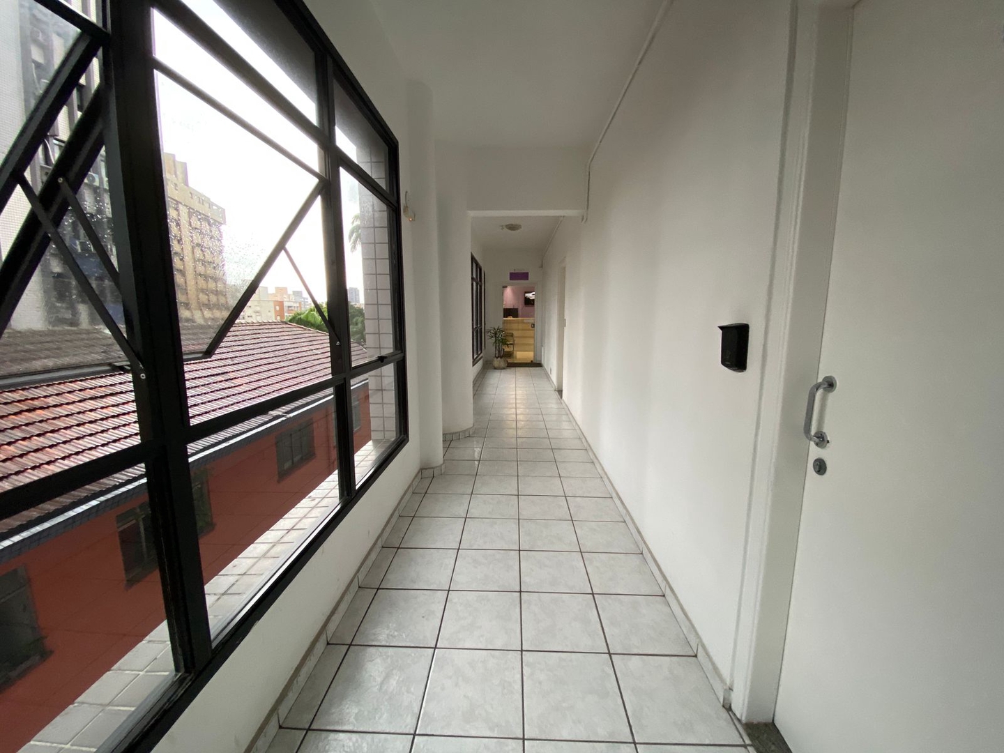 Sala à venda no Vila Mathias: 