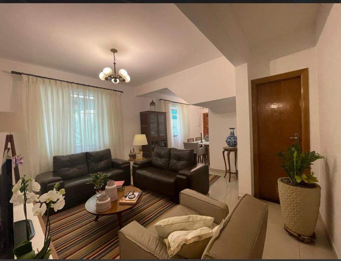 Casa à venda no Embaré: 