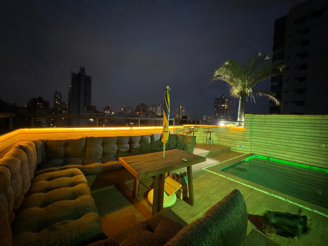 Cobertura à venda no Aparecida: 