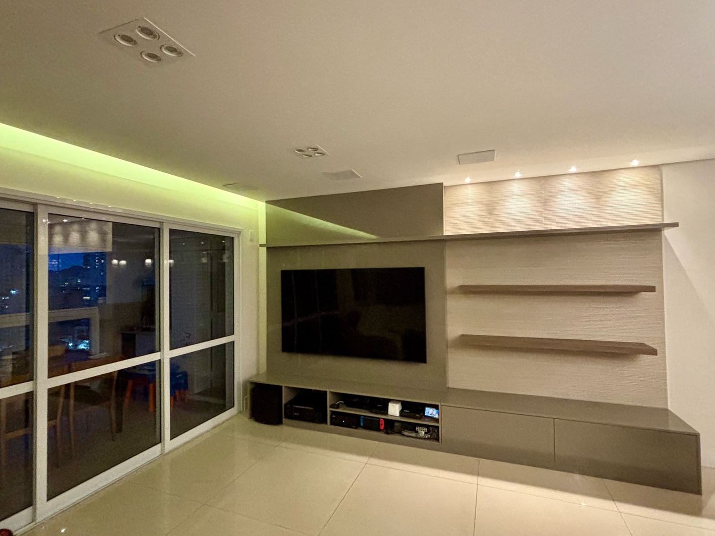 Apartamento à venda no Embaré: 