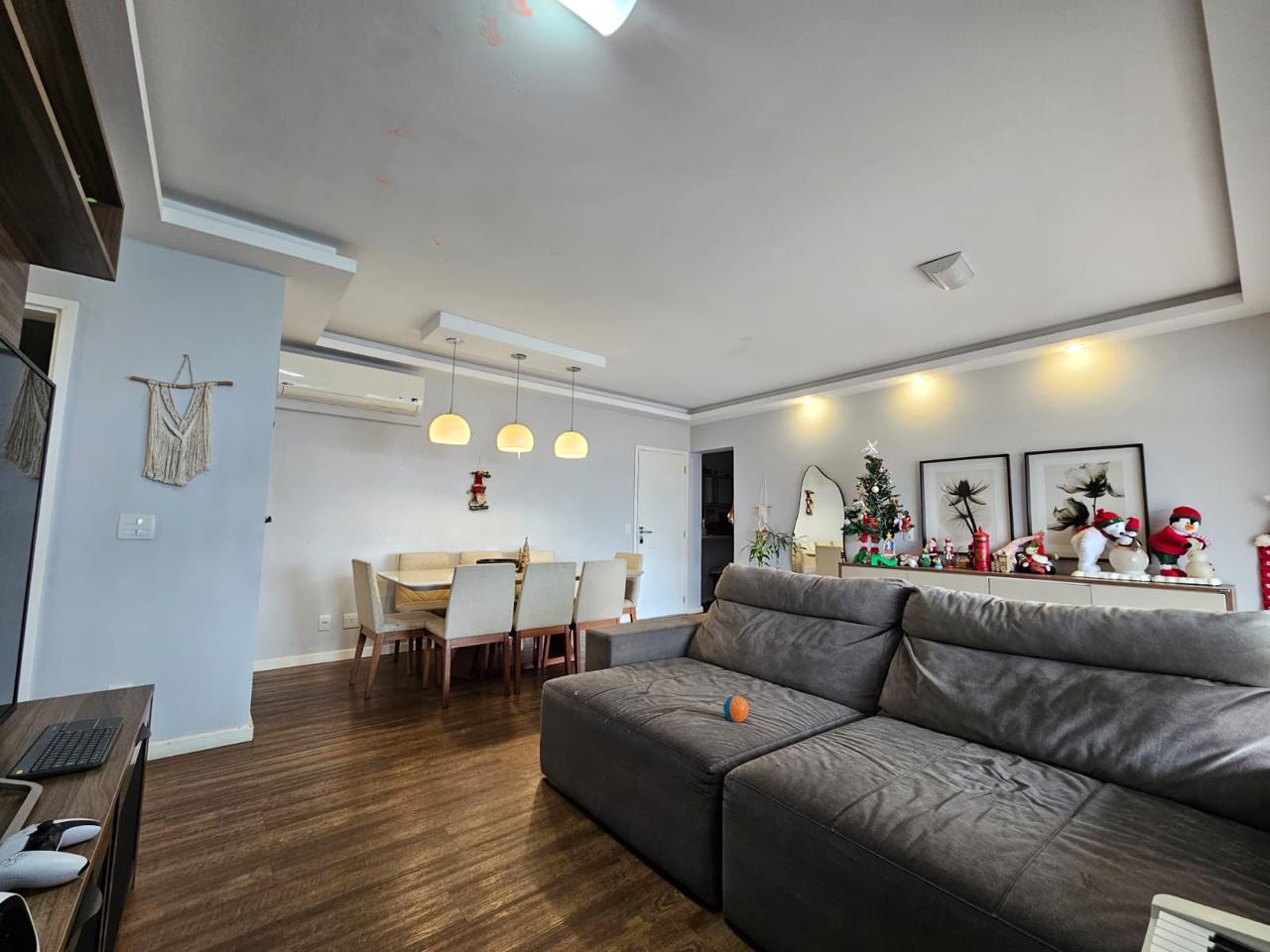 Apartamento à venda no Embaré: 