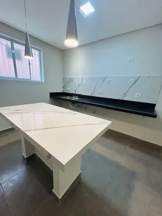 Sobrado à venda no Marapé: 