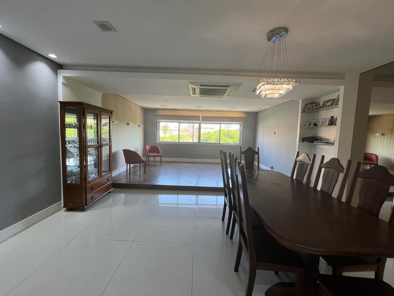 Apartamento à venda no Embaré: 