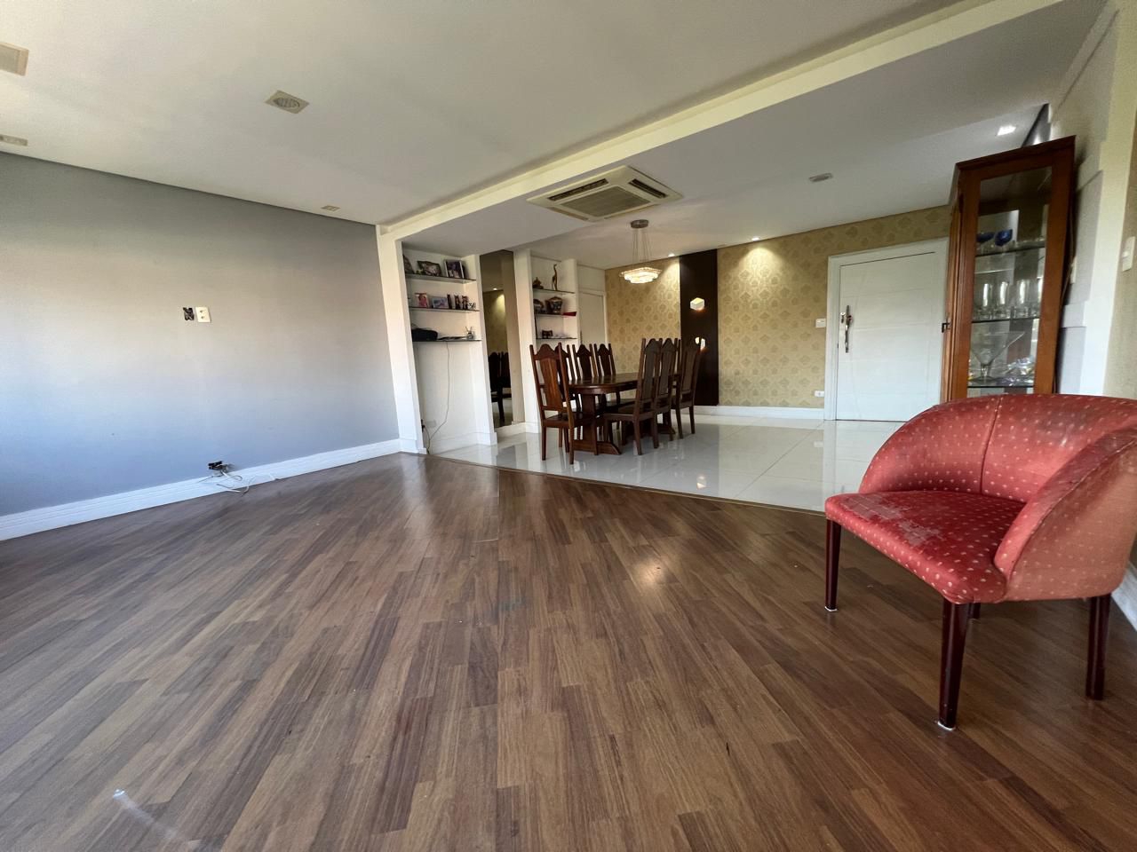 Apartamento à venda no Embaré: 