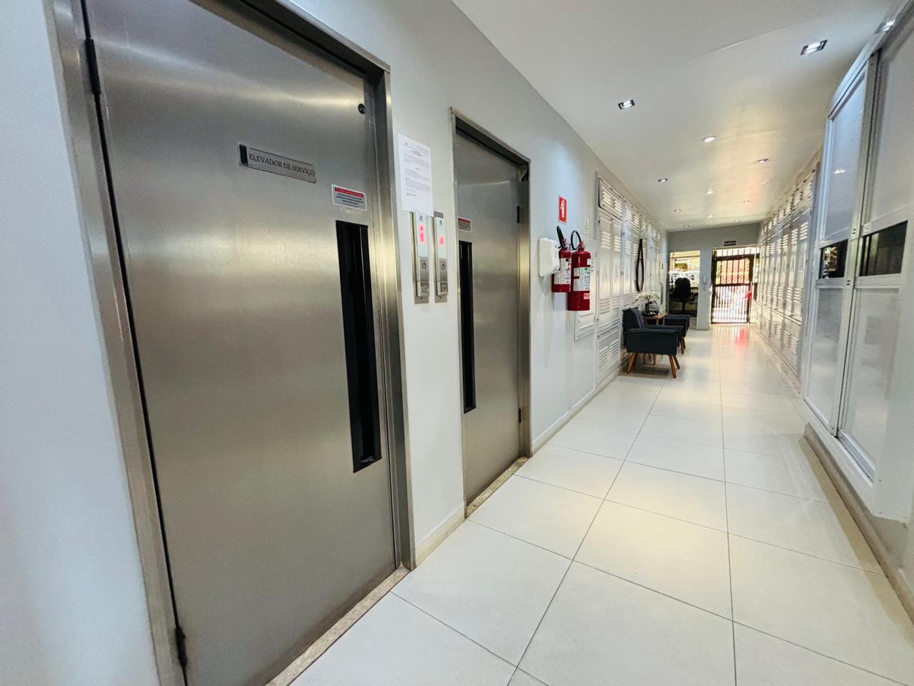 Sala Living à venda no Embaré: 