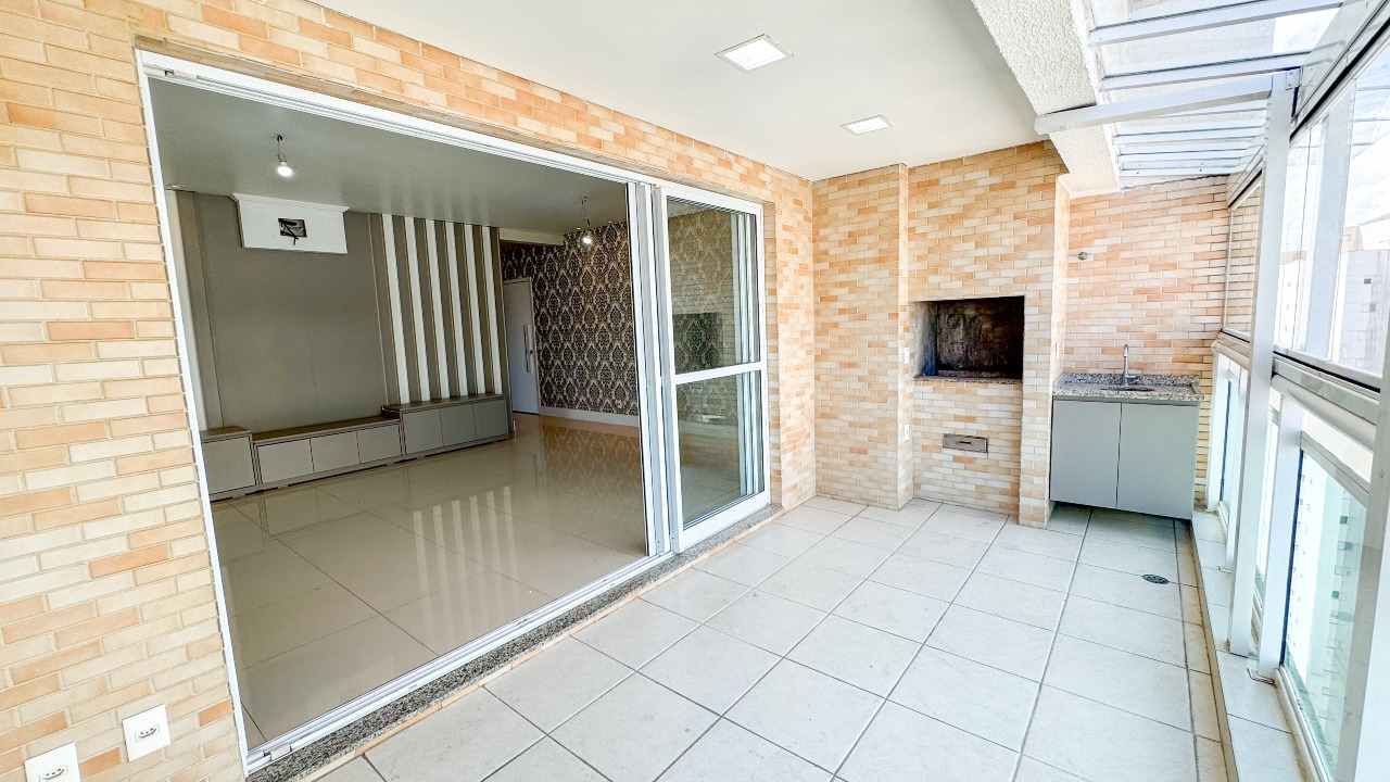 Cobertura à venda no Ponta da Praia: 