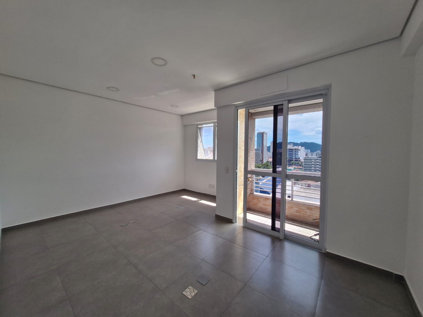 Sala para aluguel no Vila Mathias: 