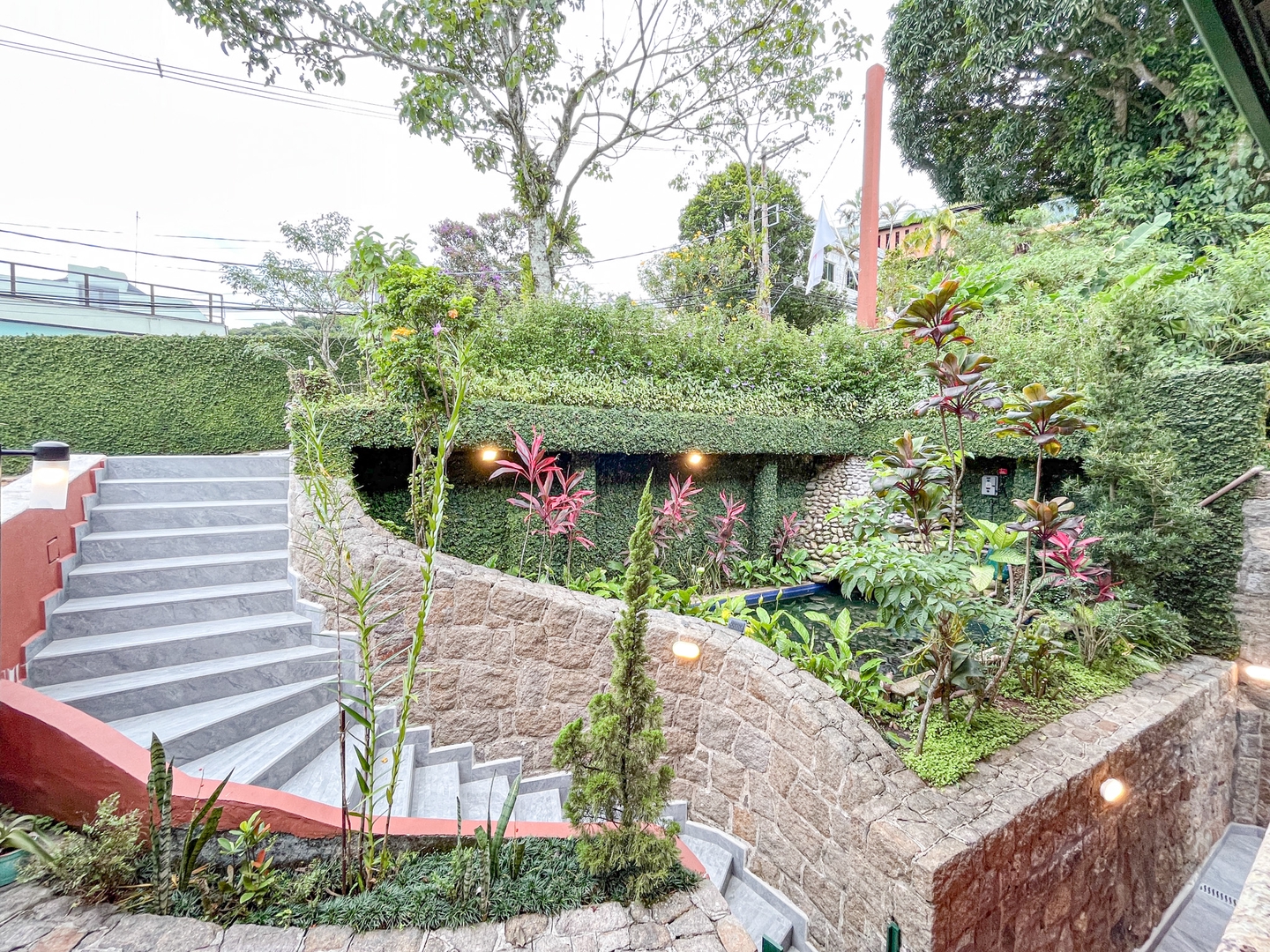 Casa de Condomínio para aluguel no Marapé: 