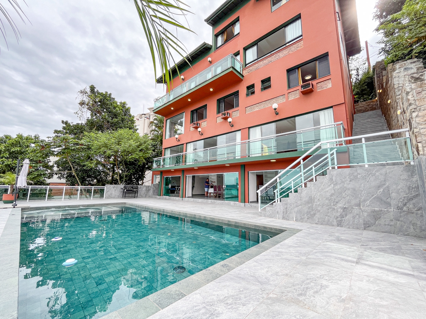 Casa de Condomínio para aluguel no Marapé: 