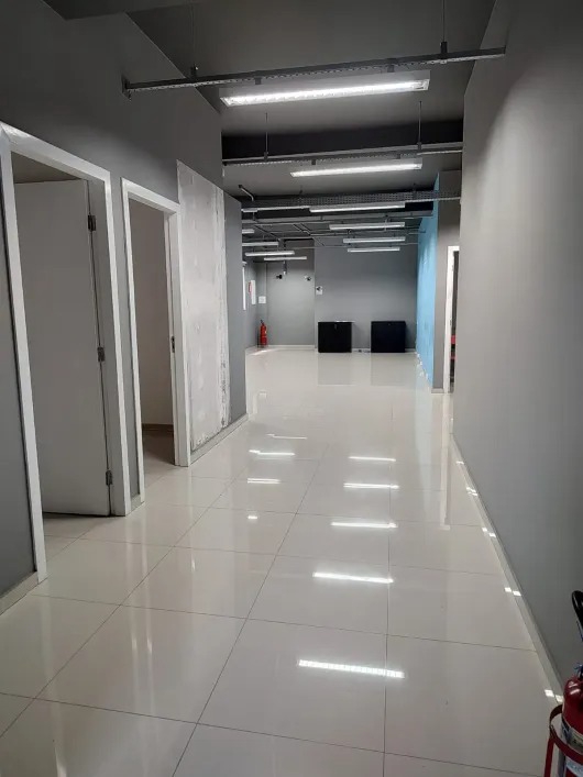 Loja para aluguel no Embaré: 