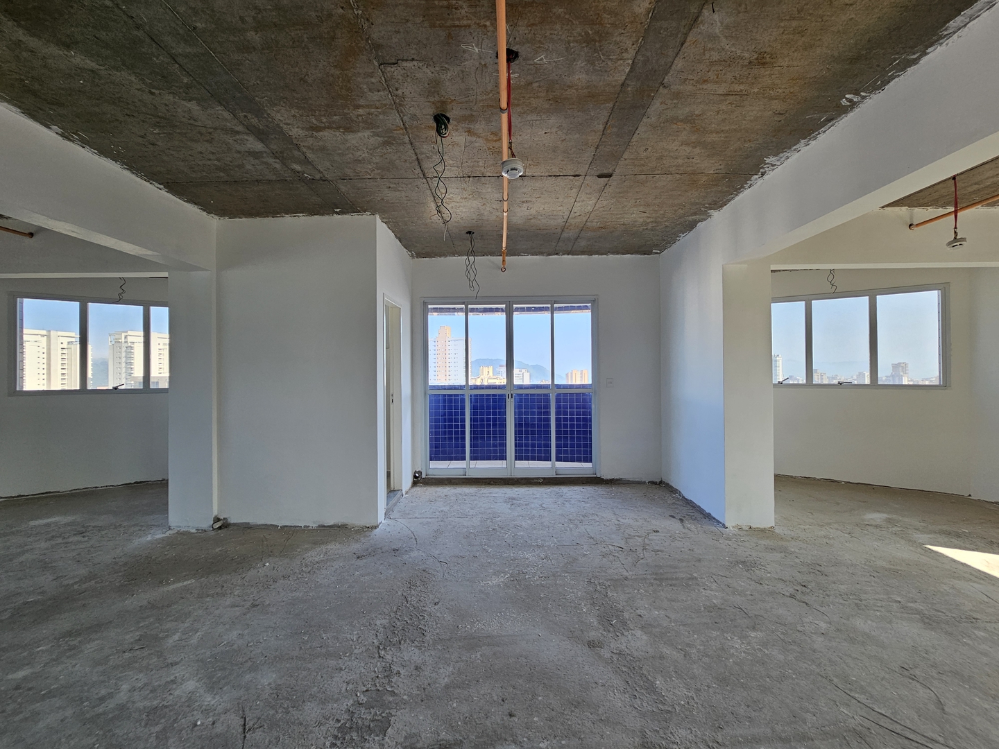 Conjunto Comercial para aluguel no Ponta da Praia: 