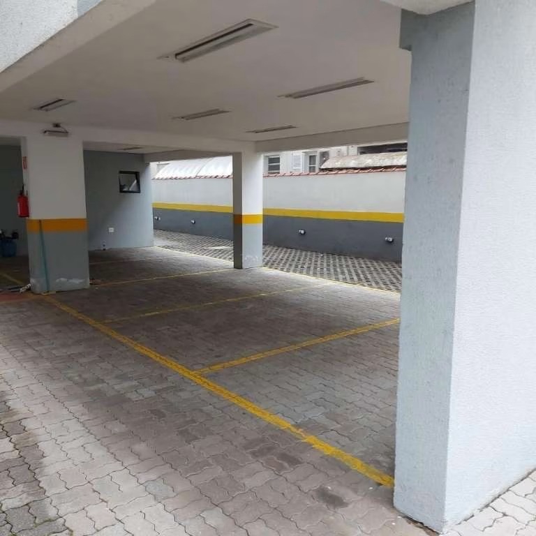 Conjunto Comercial para aluguel no Embaré: 