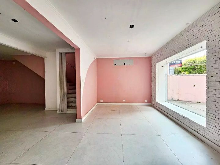 Casa para aluguel no Embaré: 