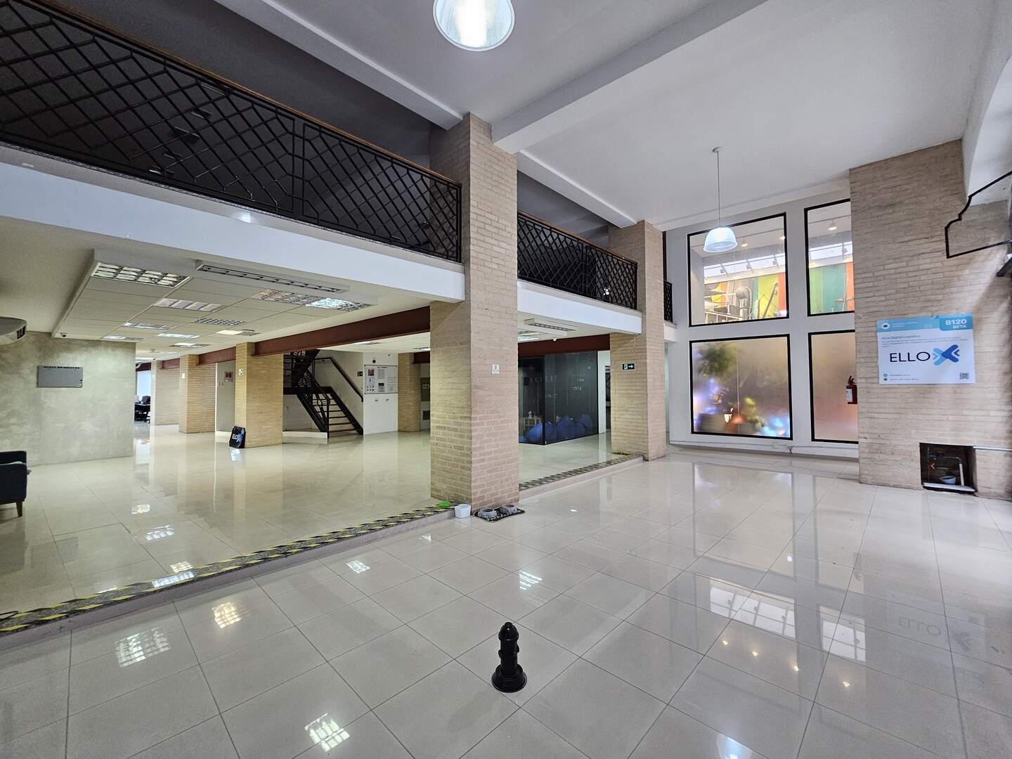 Prédio para aluguel no Centro: 