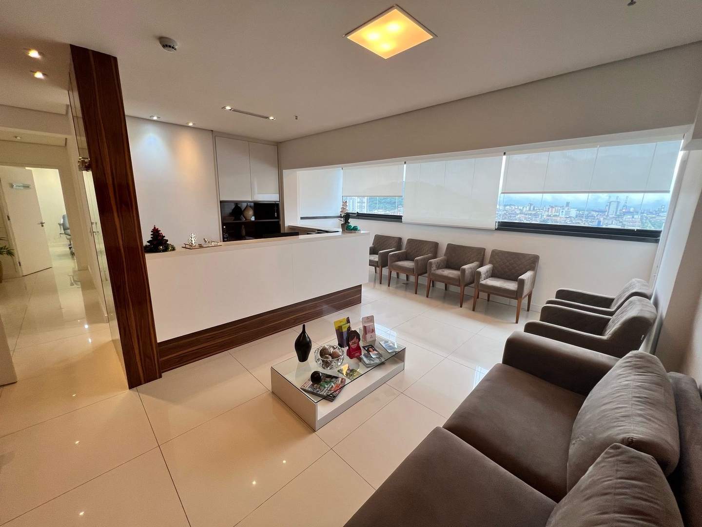 Conjunto Comercial para aluguel no Encruzilhada: 