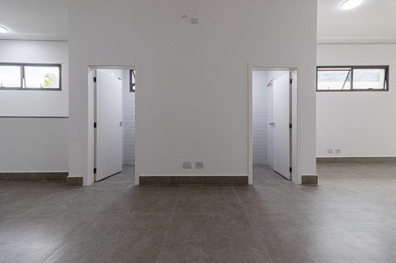 Conjunto Comercial para aluguel no Vila Mathias: 