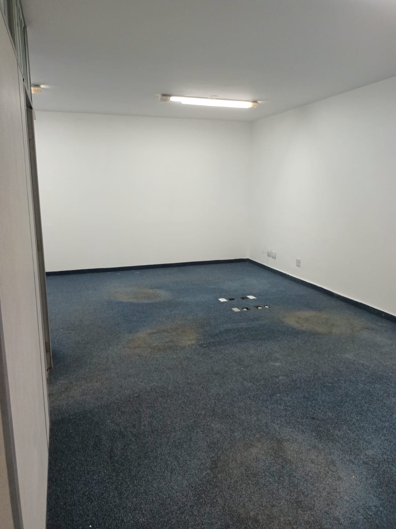 Sala para aluguel no Centro: 