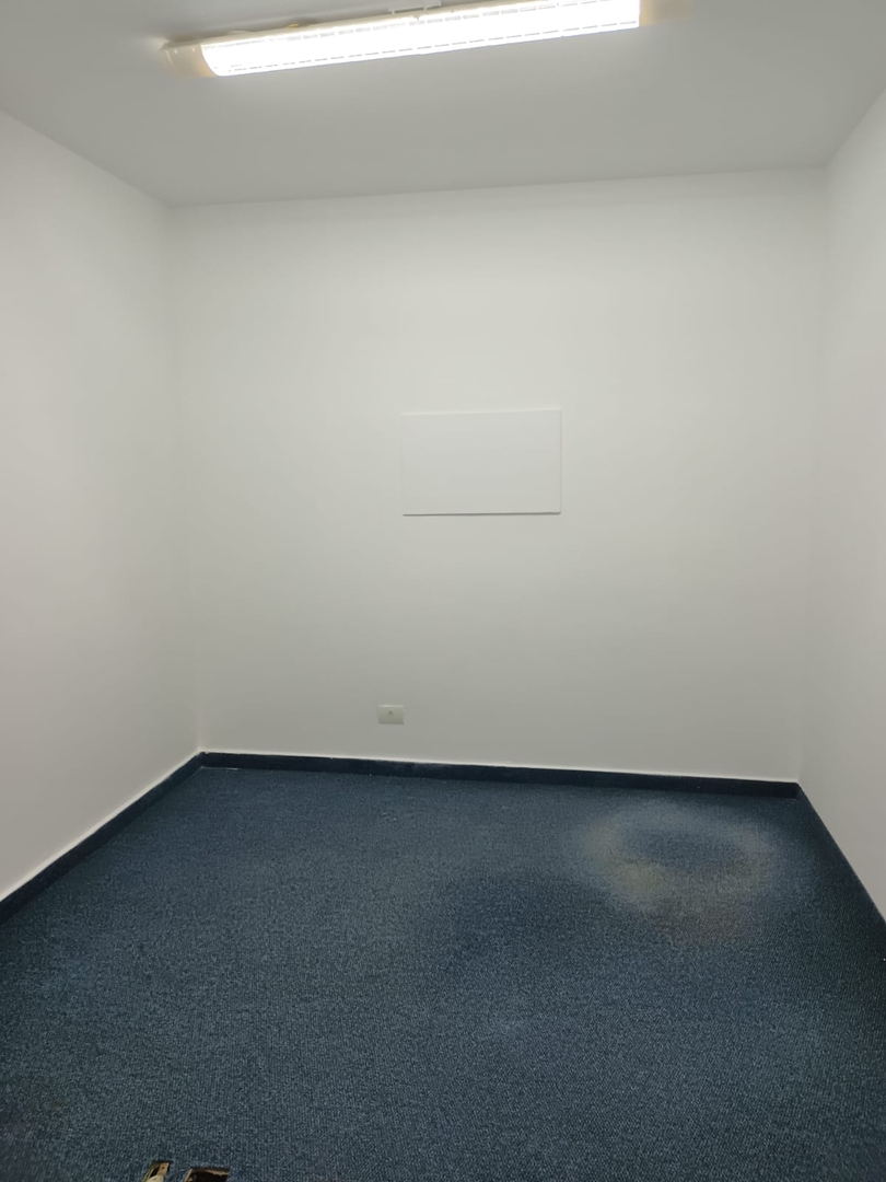 Sala para aluguel no Centro: 