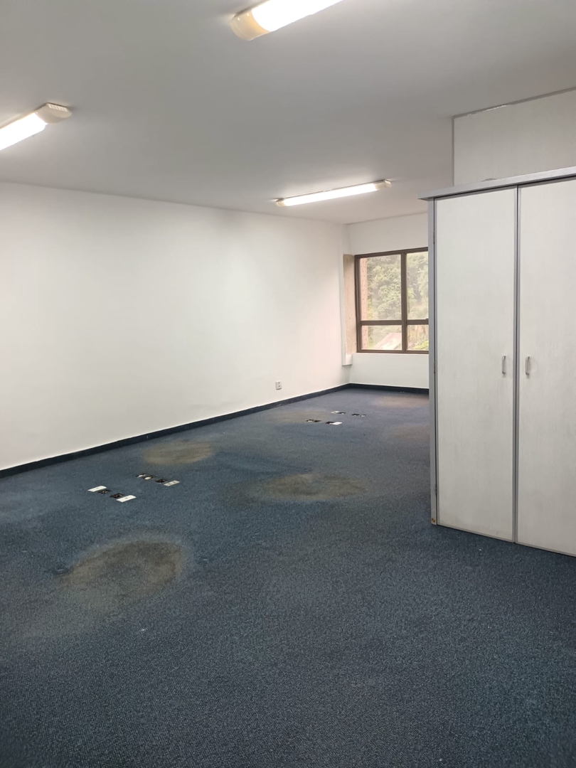 Sala para aluguel no Centro: 