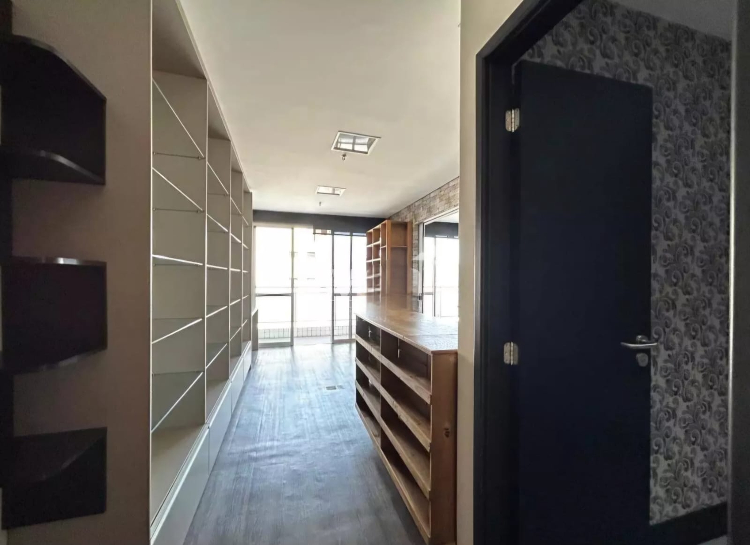 Sala para aluguel no Encruzilhada: 