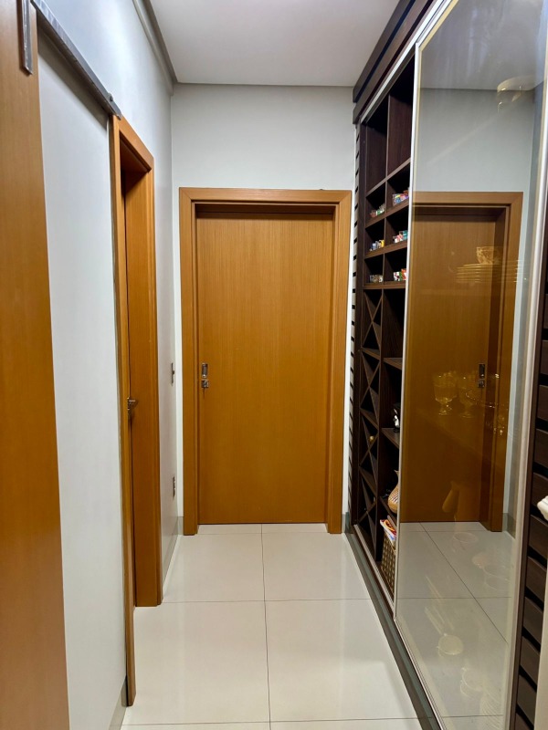 Apartamento à venda no Edifício Araucária: 