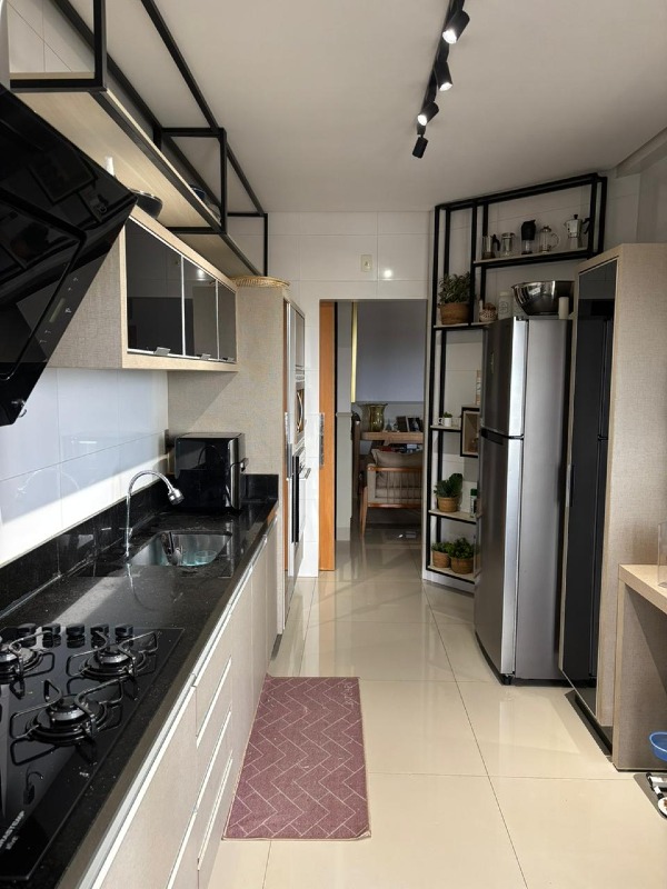 Apartamento à venda no Edifício Araucária: 