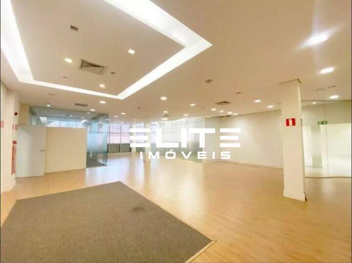 Prédio para aluguel no Centro: 