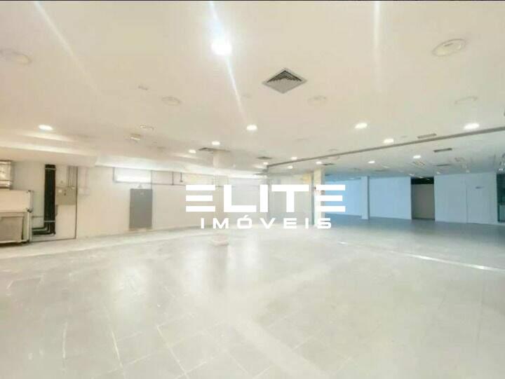 Prédio para aluguel no Centro: 