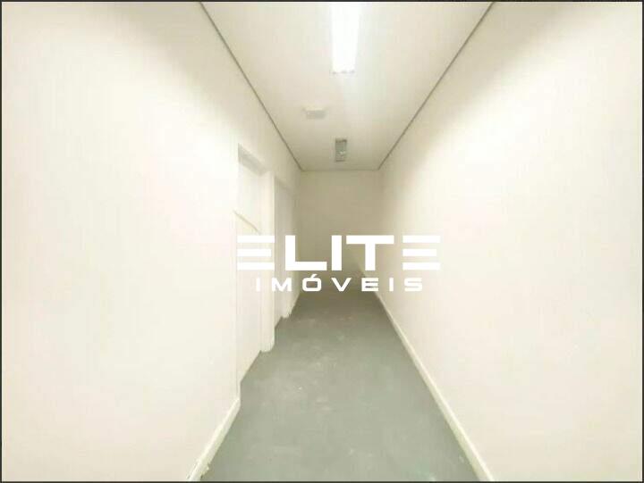 Prédio para aluguel no Centro: 