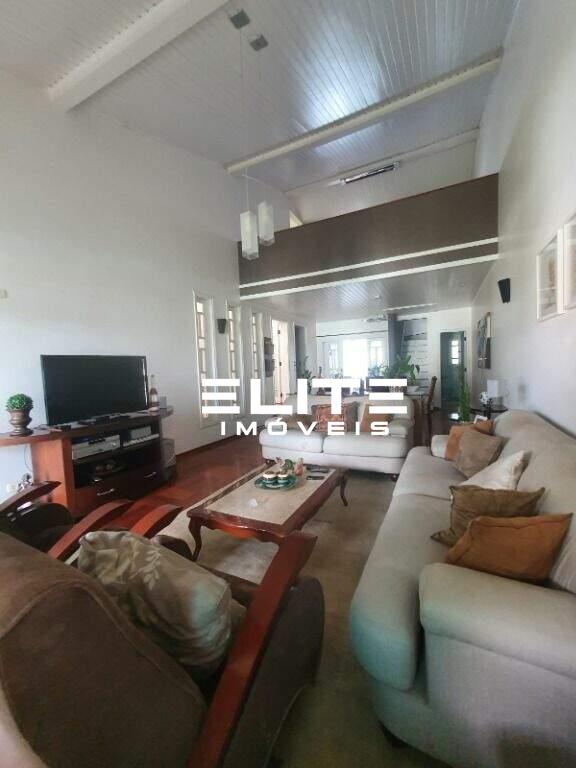 Sobrado à venda no Santa Maria: 