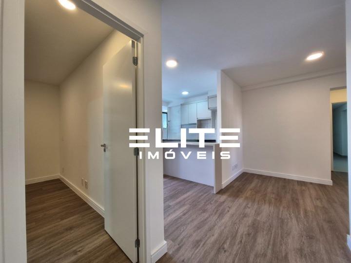 Apartamento para aluguel no Bangú: 