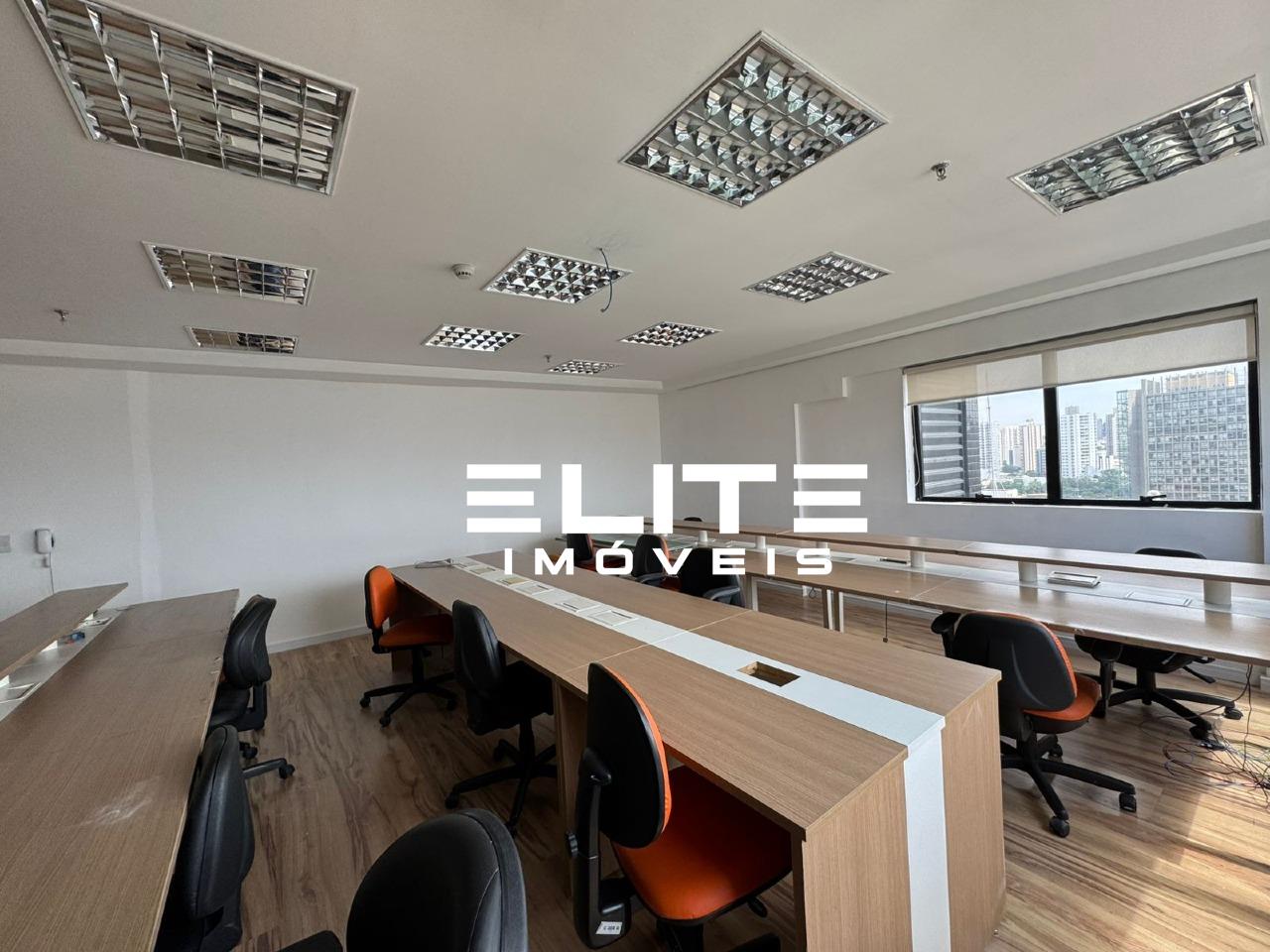 Sala comercial à venda no Centro: 