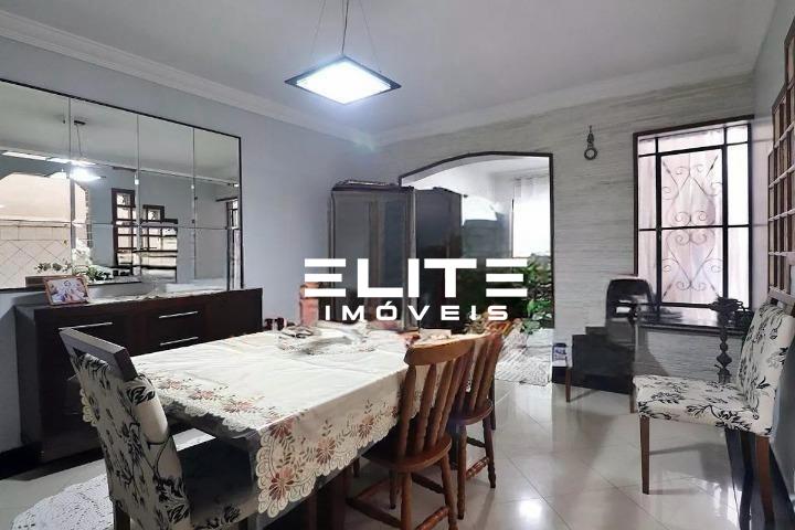 Sobrado à venda no Campestre: 