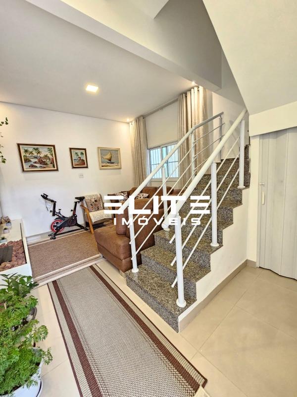 Sobrado à venda no Jardim Santo Alberto: 