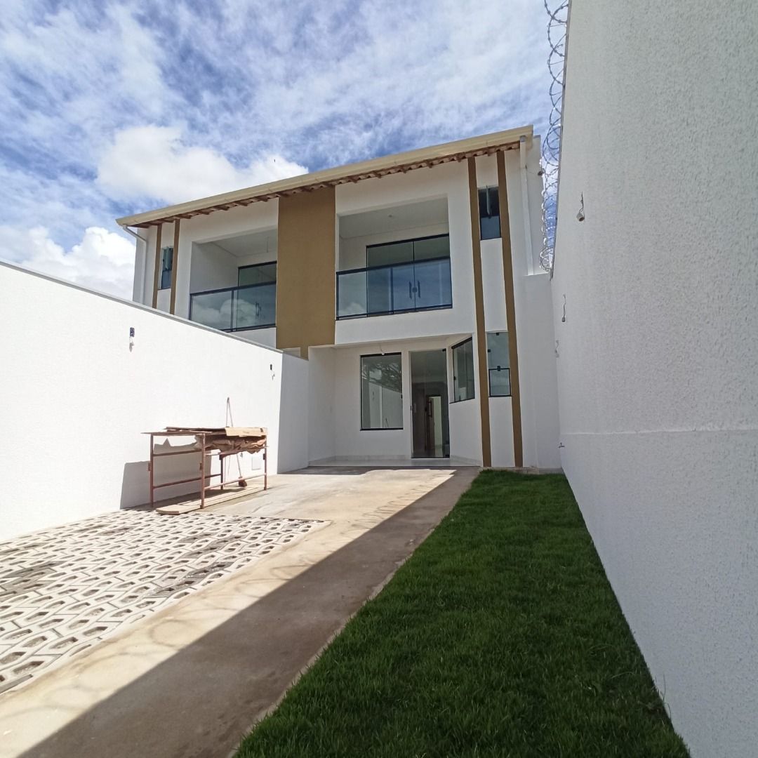 Casa, 3 quartos, 112 m² - Foto 1