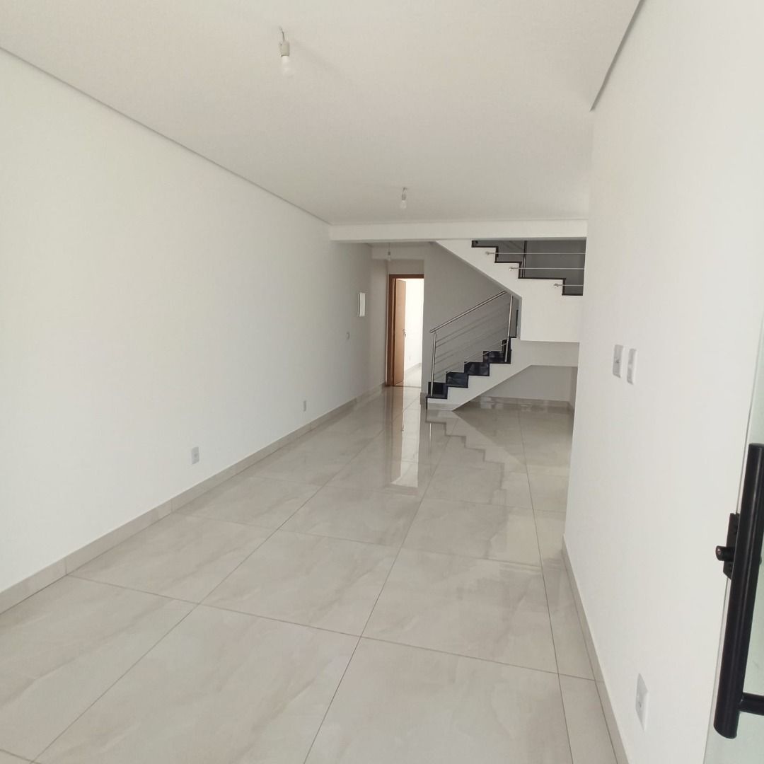 Casa, 3 quartos, 112 m² - Foto 4