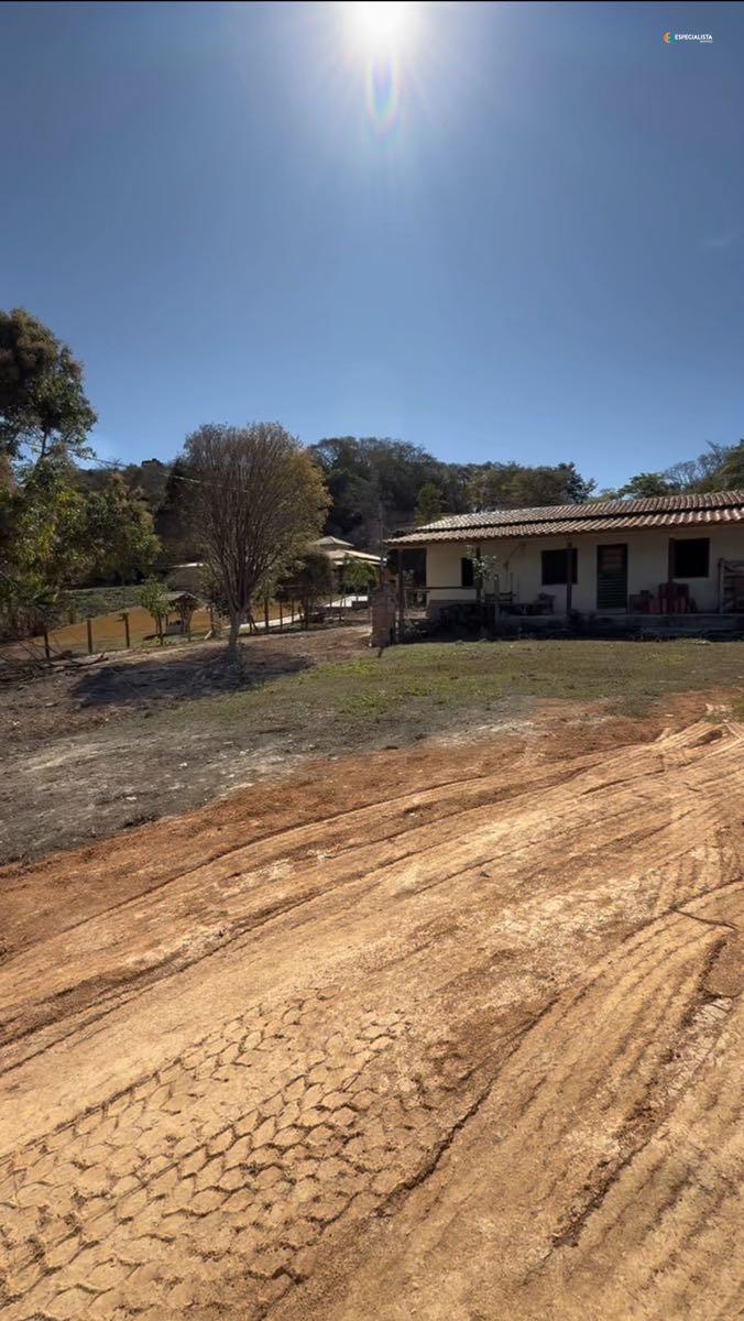 Chácara, 2 quartos, 1240 m² - Foto 2