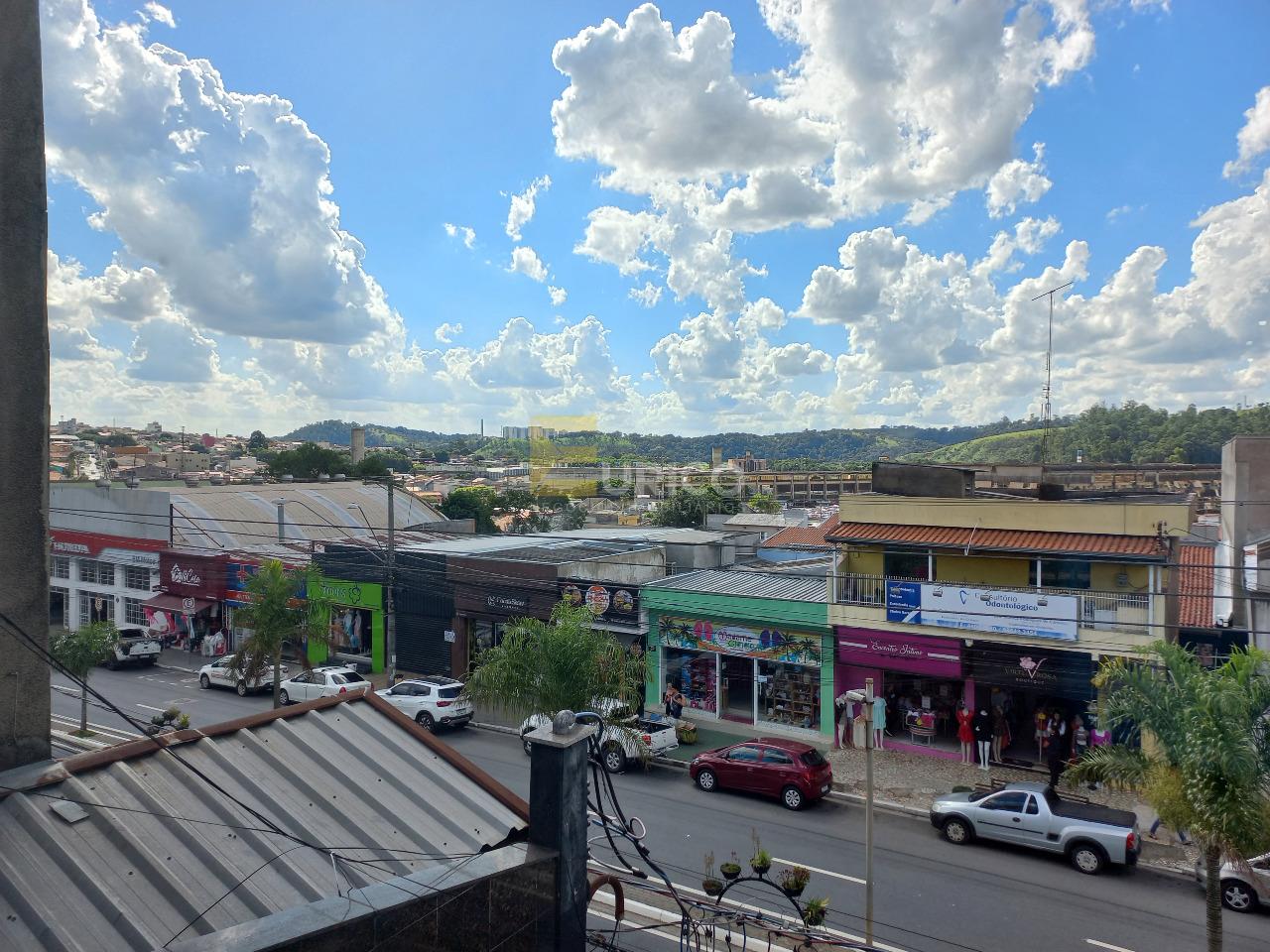 Salão para aluguel no Centro em VÁRZEA PAULISTA/SP: 