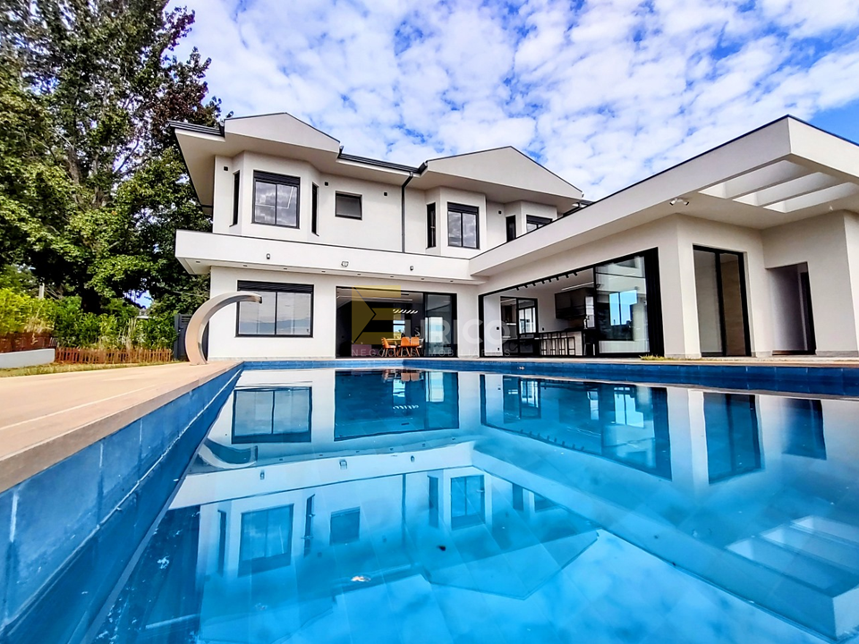 Casa em condomínio à venda no Condomínio Terra Caxambu em Jundiaí/SP: 