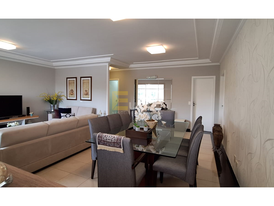 Apartamento à venda no Condomínio Edifício Solimões em Jundiaí/SP: 