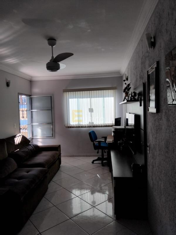 Casa à venda no JARDIM DAS TULIPAS em Jundiaí/SP: 