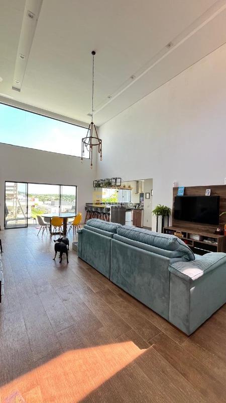 Casa em condomínio à venda no Condomínio Colinas de Inhandjara em Itupeva/SP: 