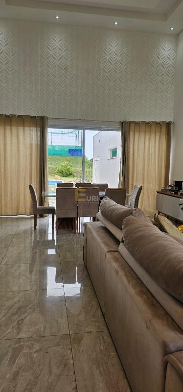 Casa em condomínio à venda no Condomínio Colinas de Inhandjara em Itupeva/SP: 