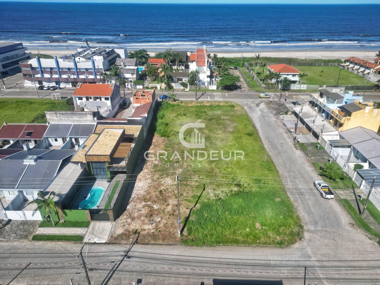 Terreno à venda no Balneário Eliana: 