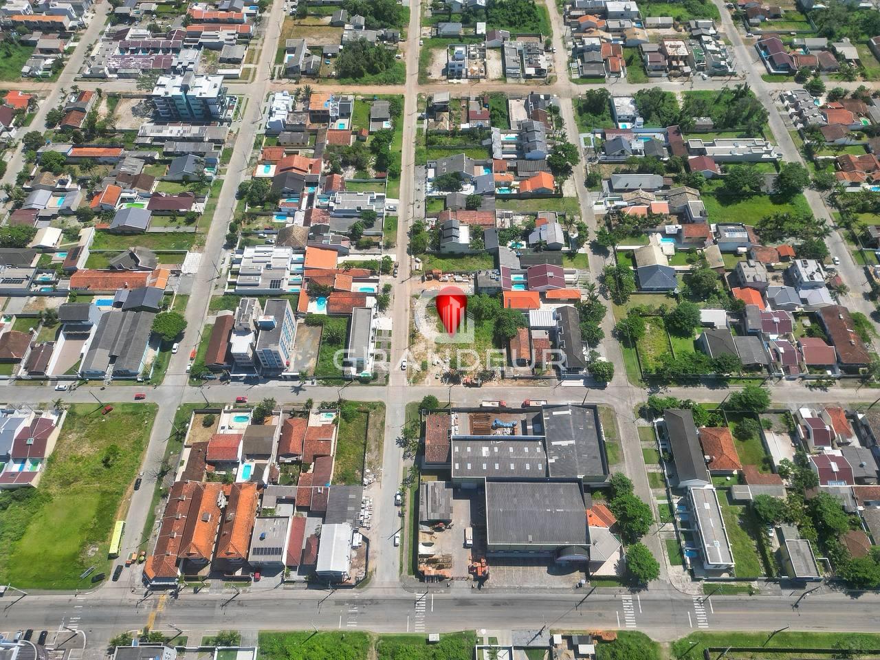 Terreno à venda no Balneário Eliana: 