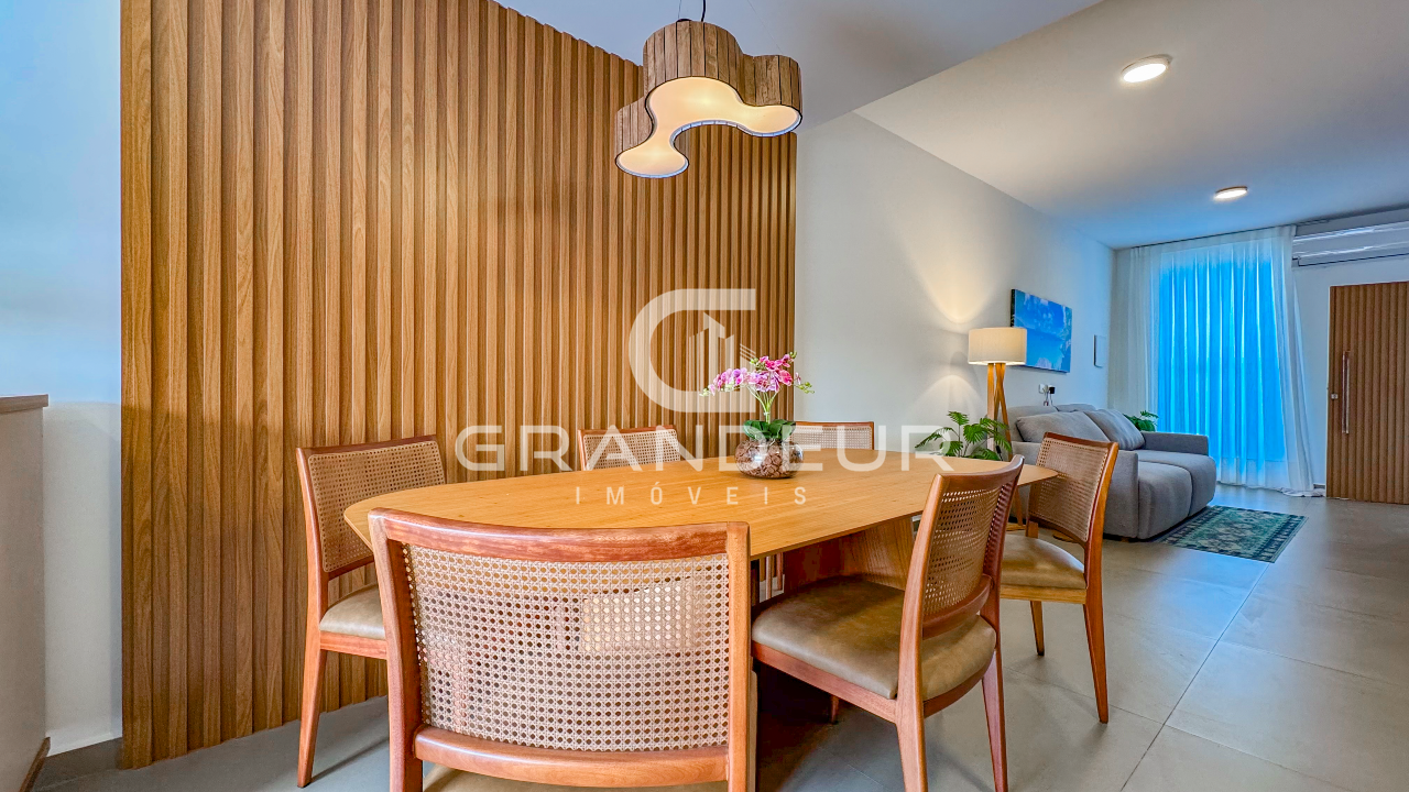 Sobrado à venda no Balneário Eliana: 